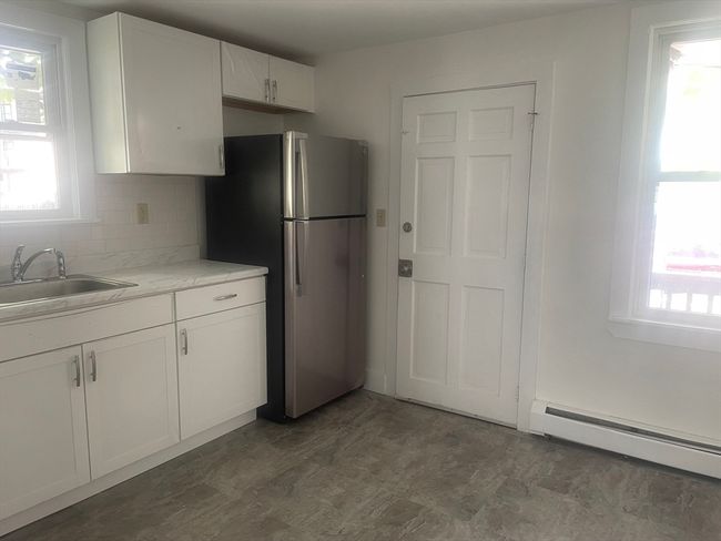 171 Chatham St, Home with 6 bedrooms, 2 bathrooms and 2 parking in Lynn MA | Image 4