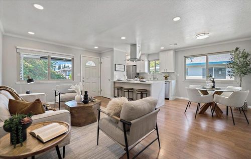 apt-4-325 N 3rd St, Campbell, CA, 95008-1242 | Card Image