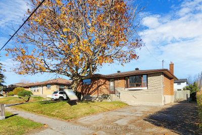 1363 Park Rd S, House other with 3 bedrooms, 2 bathrooms and 3 parking in Oshawa ON | Image 3