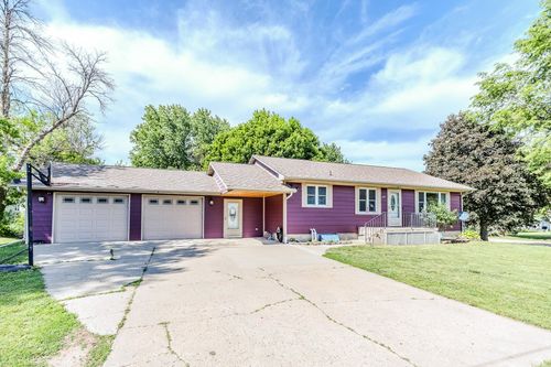 102 Arnolds Entrance, Lake Park, IA, 51347-1001 | Card Image