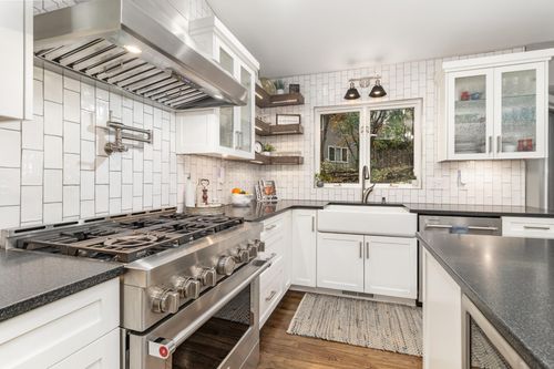 14011 Minnehaha Pl, Wayzata, MN, 55391-2565 | Card Image