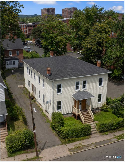 49-47-49 Putnam St, Hartford, CT, 06106-5312 | Card Image