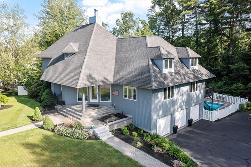60 Commonwealth Cir, Leominster, MA, 01453 | Card Image