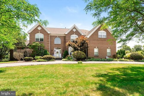 9 Denise Dr, Allentown, NJ, 08501-2047 | Card Image