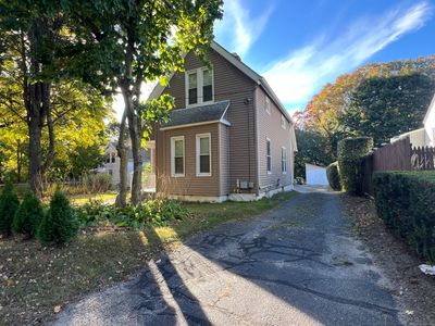 717 Frost Road, House other with 3 bedrooms, 1 bathrooms and null parking in Waterbury CT | Image 3