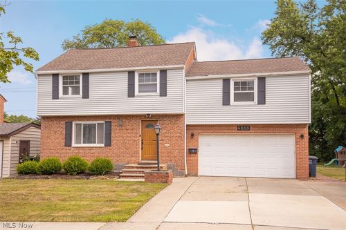 4855 Edsal Dr, Lyndhurst, OH, 44124-2302 | Card Image