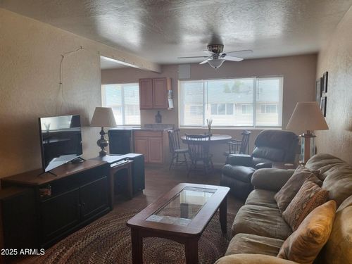 j206-8211 E Garfield St, Scottsdale, AZ, 85257-3824 | Card Image