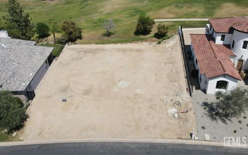 5309 Via Sorrento, Bakersfield, CA, 93306 | Card Image