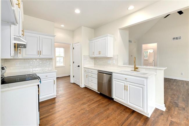 20105 S Crestone St, House other with 4 bedrooms, 3 bathrooms and null parking in Spring Hill KS | Image 6