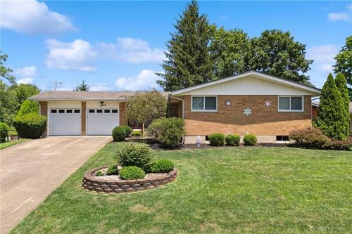 1009 Cottage Court Dr, Fairborn, OH, 45324 | Card Image