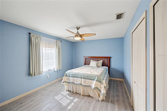 12950 Sw Pembroke Cir S, House other with 3 bedrooms, 2 bathrooms and null parking in LAKE SUZY FL | Image 34