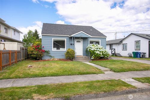 1909 Cleveland Ave, Mount Vernon, WA, 98273-5218 | Card Image