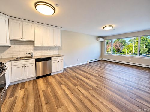 213 Lake Ave, Saint James, NY, 11780-2973 | Card Image