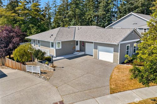 2618 Washington Boulevard, Anacortes, WA, 98221 | Card Image