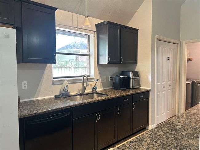 8730 Pines Place Dr, House other with 3 bedrooms, 2 bathrooms and 2 parking in Humble TX | Image 8