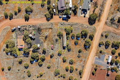 --8602 Fox Place, Show Low, AZ, 85901 | Card Image