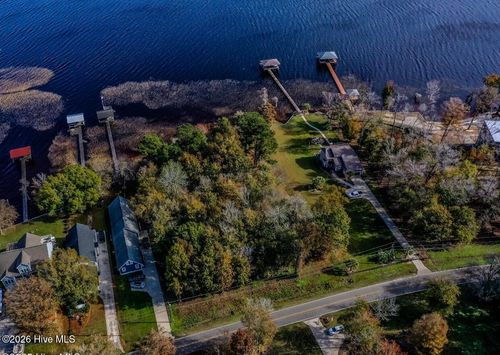 137-140 Near 3461 Waccamaw Road S, Lake Waccamaw, NC, 28450 | Card Image