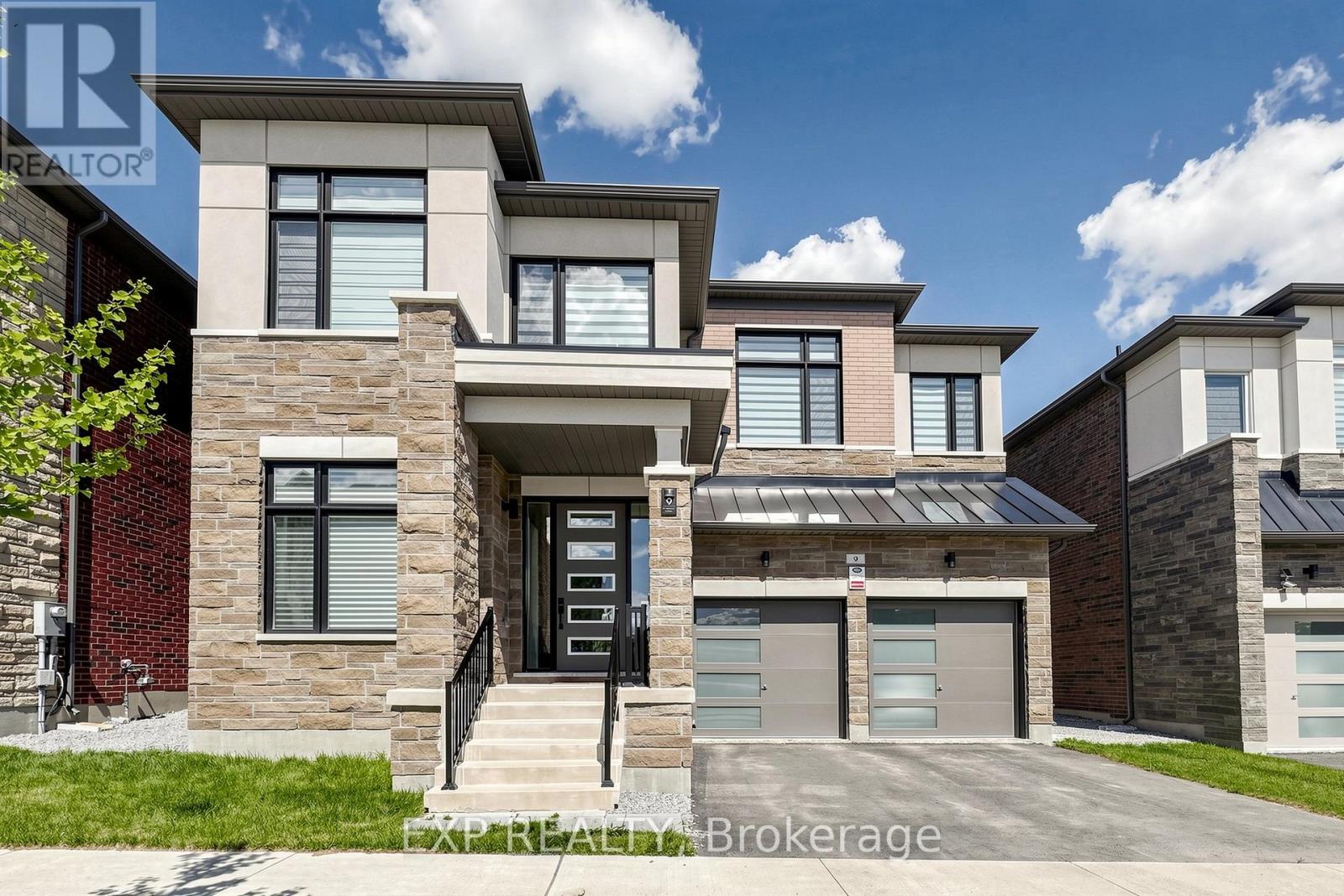 Residential in Richmond Hill