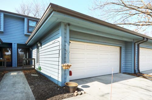 8-6184 Terrace Dr, Johnston, IA, 50131-1590 | Card Image