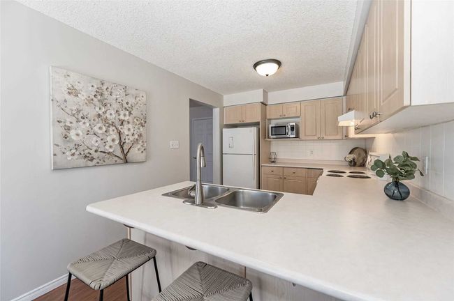 9 Crawford Cres, House attached with 3 bedrooms, 2 bathrooms and 3 parking in Cambridge ON | Image 13