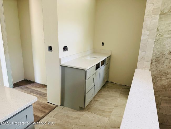 11406 Labrador Duck Rd, House other with 3 bedrooms, 2 bathrooms and null parking in WEEKI WACHEE FL | Image 17