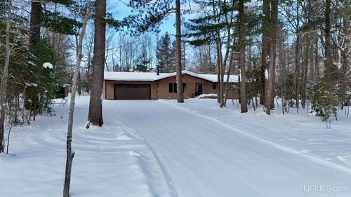 3 Arrowhead Drive, Marquette, MI, 49855 | Card Image