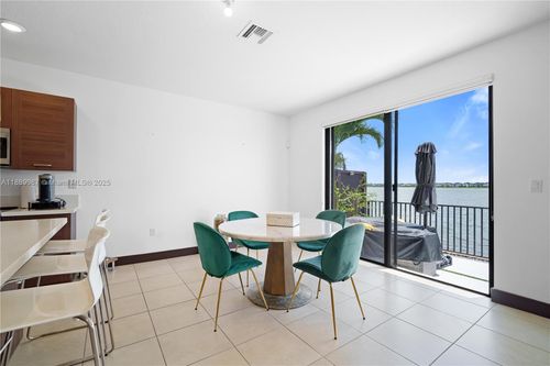 15673 Nw 91st Ct, Miami Lakes, FL, 33018-6359 | Card Image