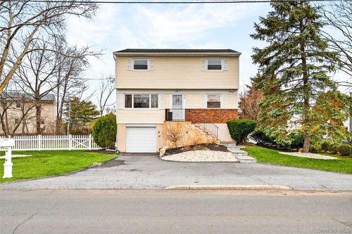 959 Hartsdale Rd, White Plains, NY, 10607-1219 | Card Image