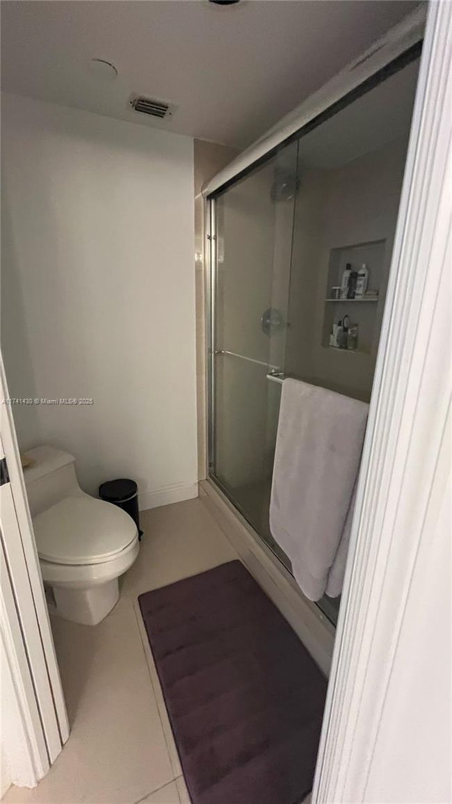 APT-1405 - 3500 Mystic Pointe Dr, Condo with 2 bedrooms, 2 bathrooms and null parking in Aventura FL | Image 16
