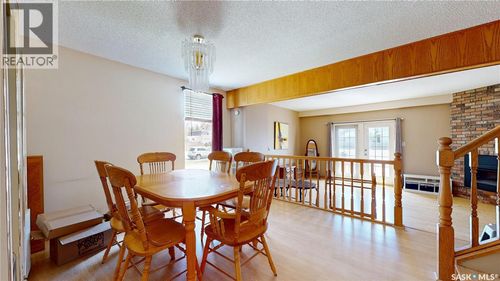 4766 Queen St, Regina, SK, S4S6G7 | Card Image