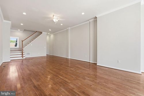 1203 Argyle Ave, BALTIMORE, MD, 21217-2928 | Card Image