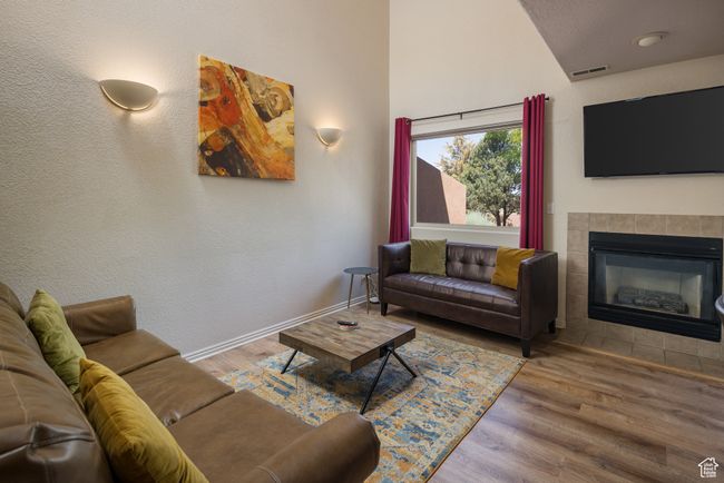 3287 E Fairway Loop, Townhouse with 2 bedrooms, 2 bathrooms and 3 parking in Moab UT | Image 6