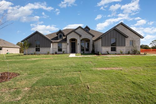 260 Crystal Lake Ln, Red Oak, TX, 75154-2916 | Card Image