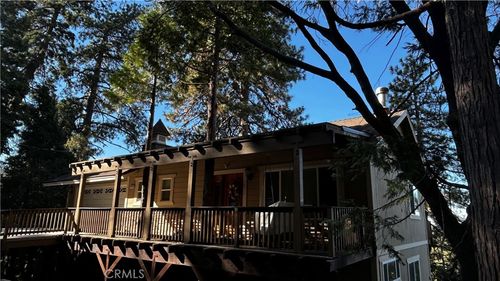 25152 Valle Dr, Crestline, CA, 92325-9351 | Card Image