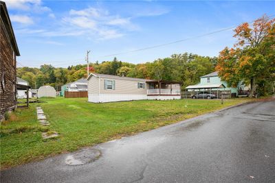 168 Water St, House other with 3 bedrooms, 2 bathrooms and 2 parking in Jenner Twp PA | Image 3