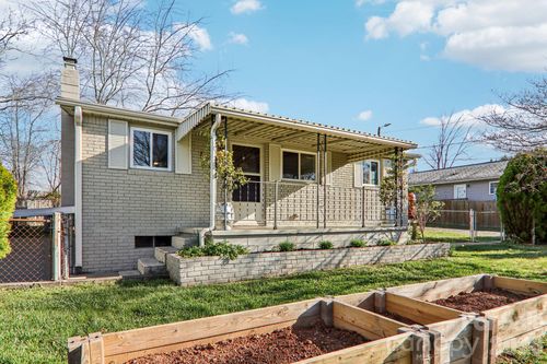 11 Huffman Rd, Asheville, NC, 28806-1323 | Card Image