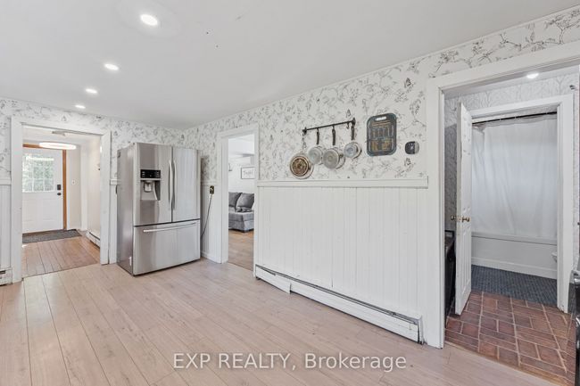 1433 Methodist Point Rd, House other with 4 bedrooms, 2 bathrooms and 10 parking in Tiny ON | Image 14