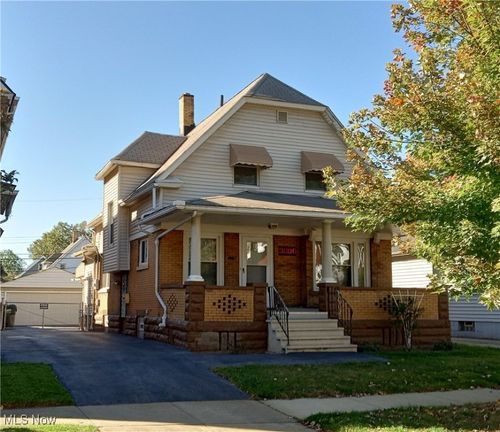 3896 E 43rd St, Newburgh Heights, OH, 44105-3112 | Card Image