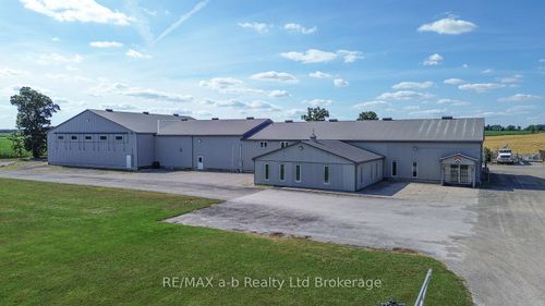 15456 Elginfield Rd, Granton, ON, N0M1V0 | Card Image