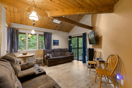 4c-32 Alder Way, Whitefish, MT, 59937-8637 | Card Image