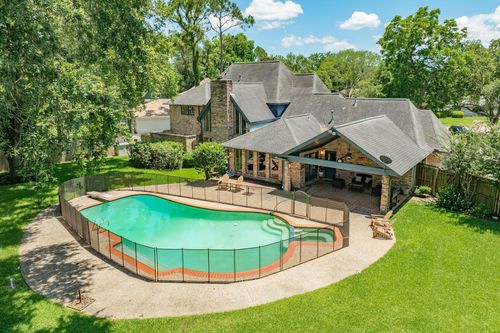 110 Sequoia St, Lake Jackson, TX, 77566-6014 | Card Image