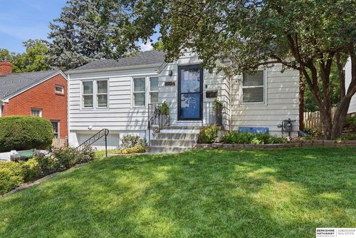 6328 William St, Omaha, NE, 68106-1546 | Card Image