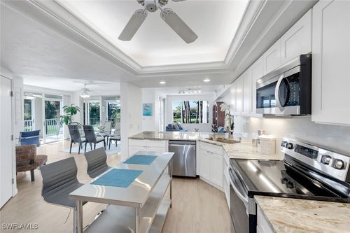 301-3330 Crossings Ct, BONITA SPRINGS, FL, 34134-8685 | Card Image