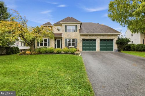244 Freeland Dr, COLLEGEVILLE, PA, 19426-2677 | Card Image