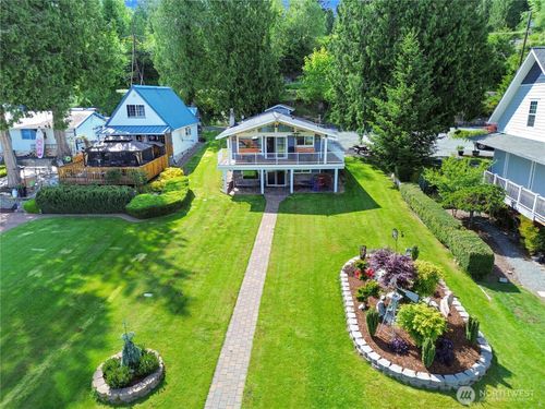 32325 Whitman Lake Dr E, Graham, WA, 98338-7543 | Card Image