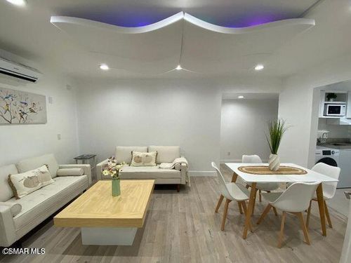 b-535 Danville Ave, Thousand Oaks, CA, 91320-4818 | Card Image