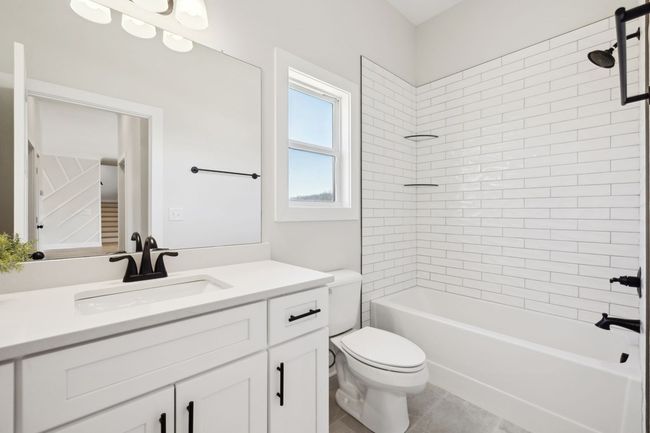 124 Casey St, House other with 3 bedrooms, 2 bathrooms and 2 parking in Brush Creek TN | Image 21