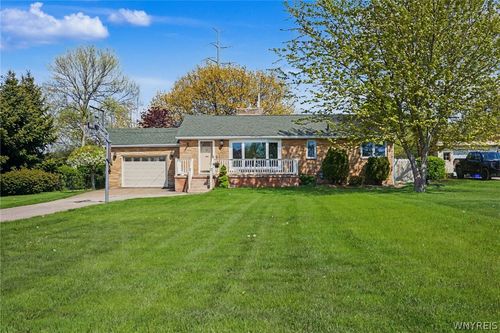 5459 Columbia Ave, Hamburg, NY, 14075-5743 | Card Image