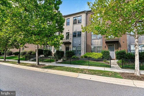 6402 47th St, RIVERDALE, MD, 20737-1070 | Card Image