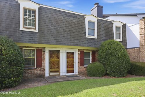 17 Scott St, Greenville, NC, 27858-6101 | Card Image